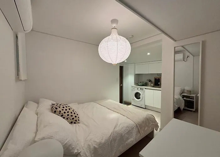 3 Minutes From Station Hotel-style 3 3 Bathrooms 5 Beds Ktx Arex *